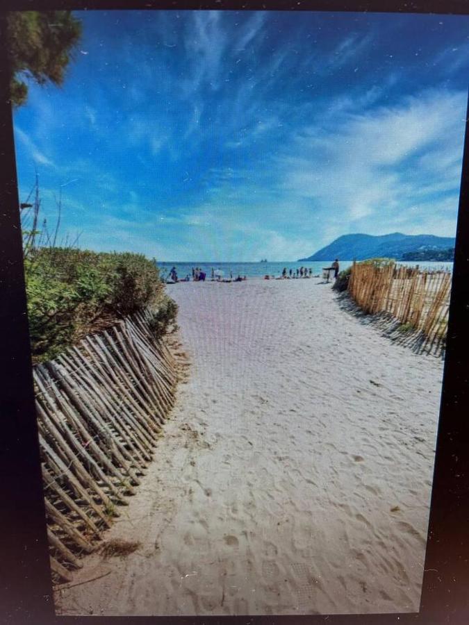 Pin Rollan Beach Сен-Мандрие-сюр-Мер Экстерьер фото